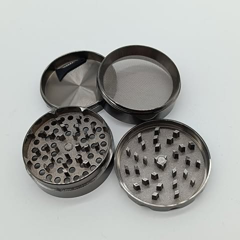 Large Gun Metal Gripped Lid 4-Part Metal Grinder