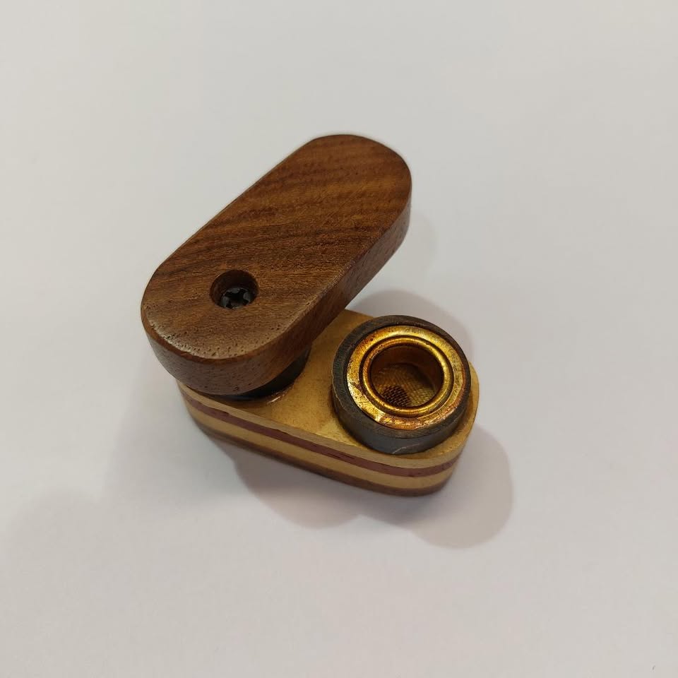 Wooden Monkey Pipe