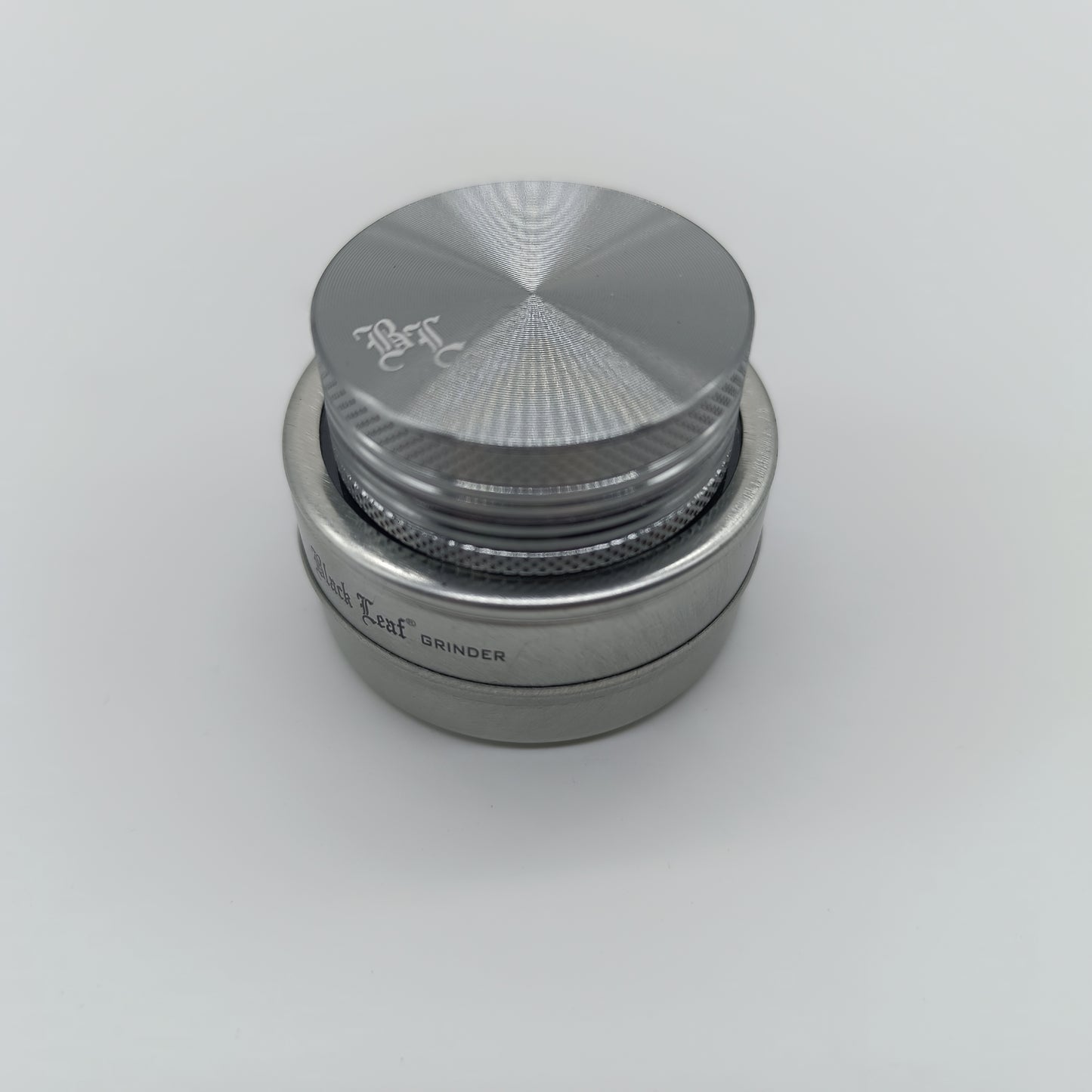 BLACK LEAF Pocket-Size 2-Part Herb Grinders