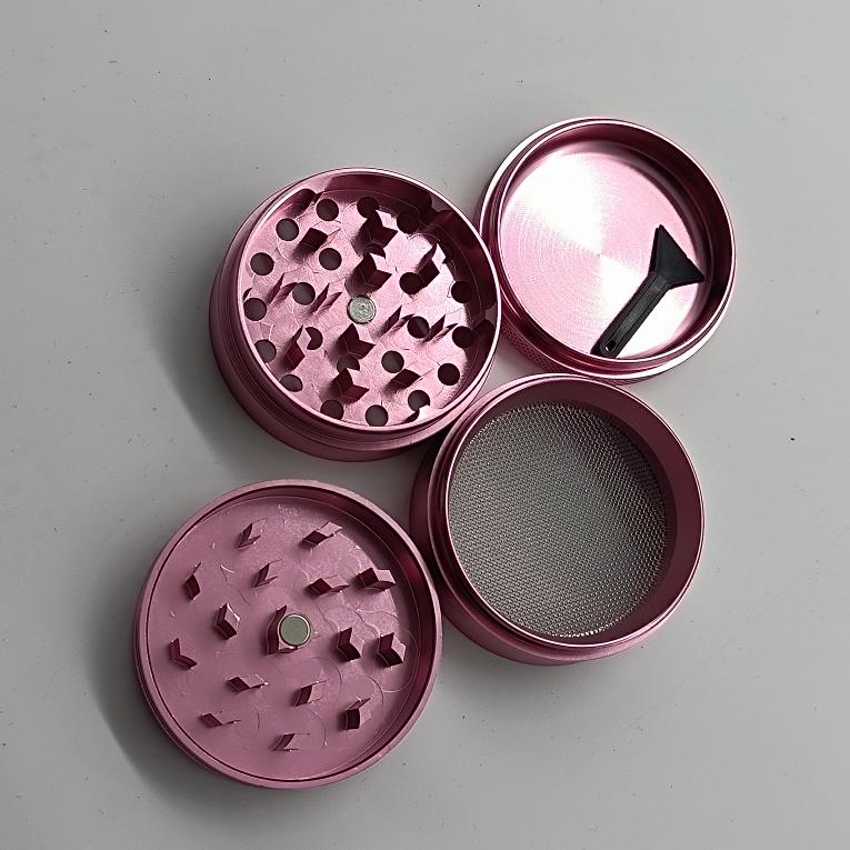 BLACK LEAF Bitch Bong 4-Part Metal Grinder