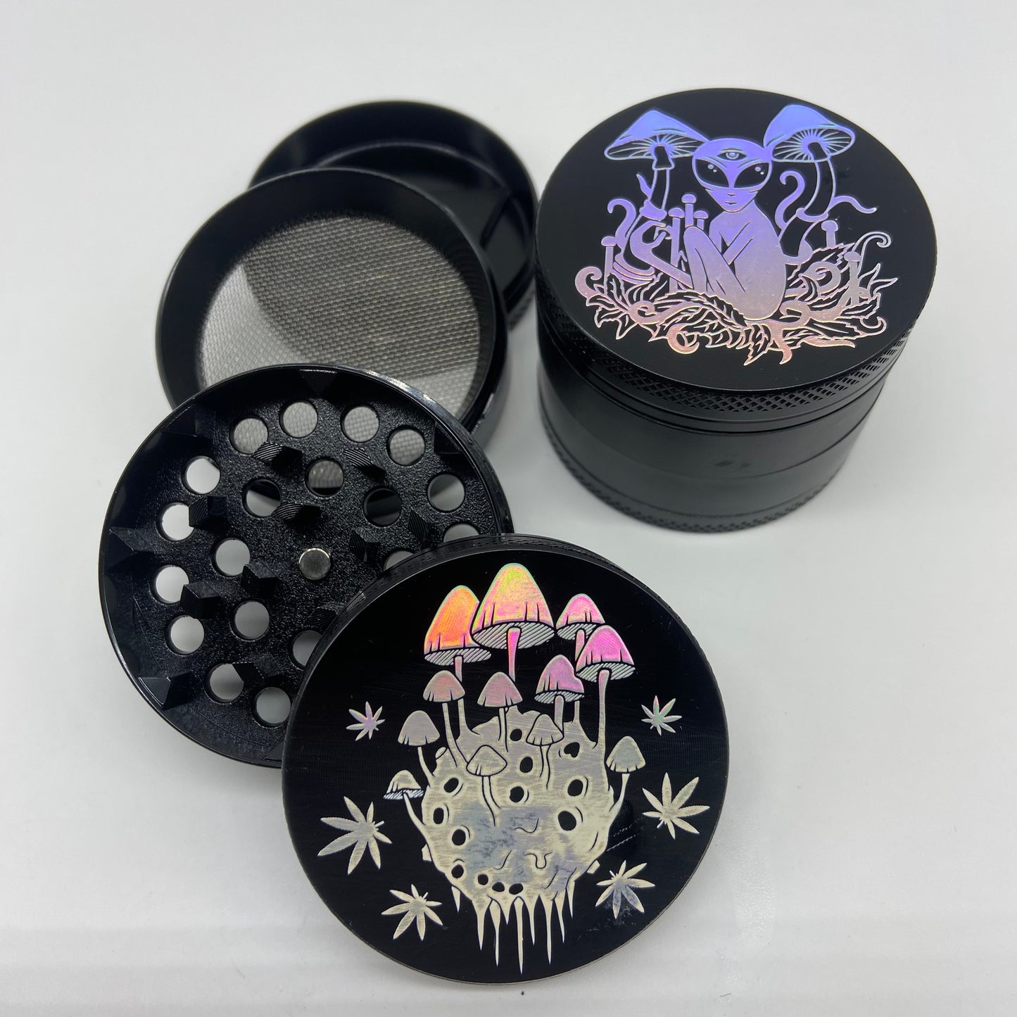 'Alien & Shrooms' Black & Silver Collection 4-Part Grinders