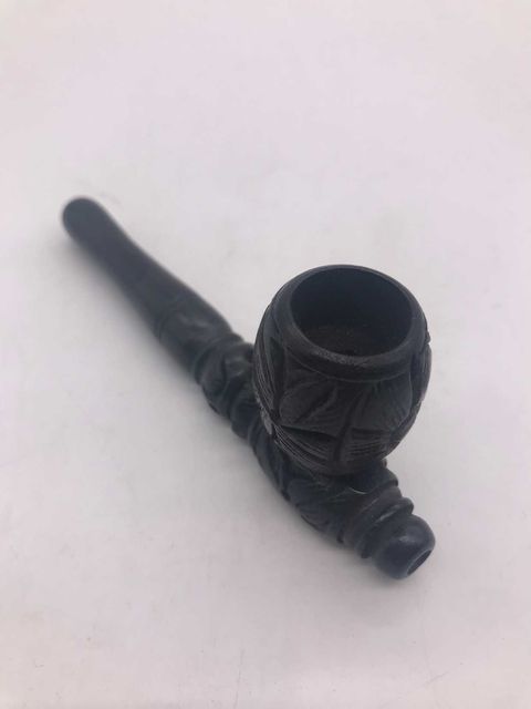 Cachimbo de madeira preto médio